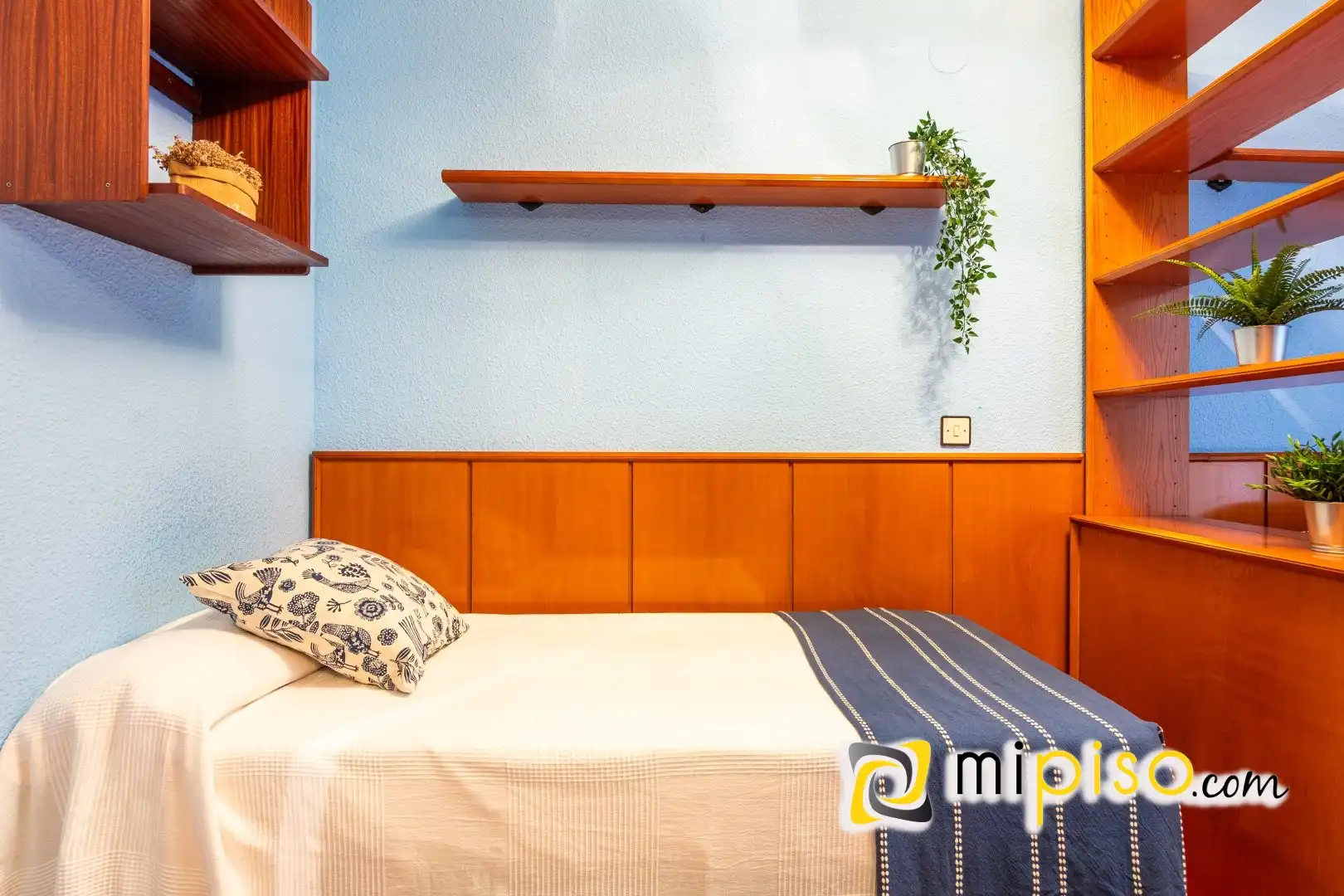 Habitación de Piso en venta en Santoña con Calefacción, Trastero y Amueblado