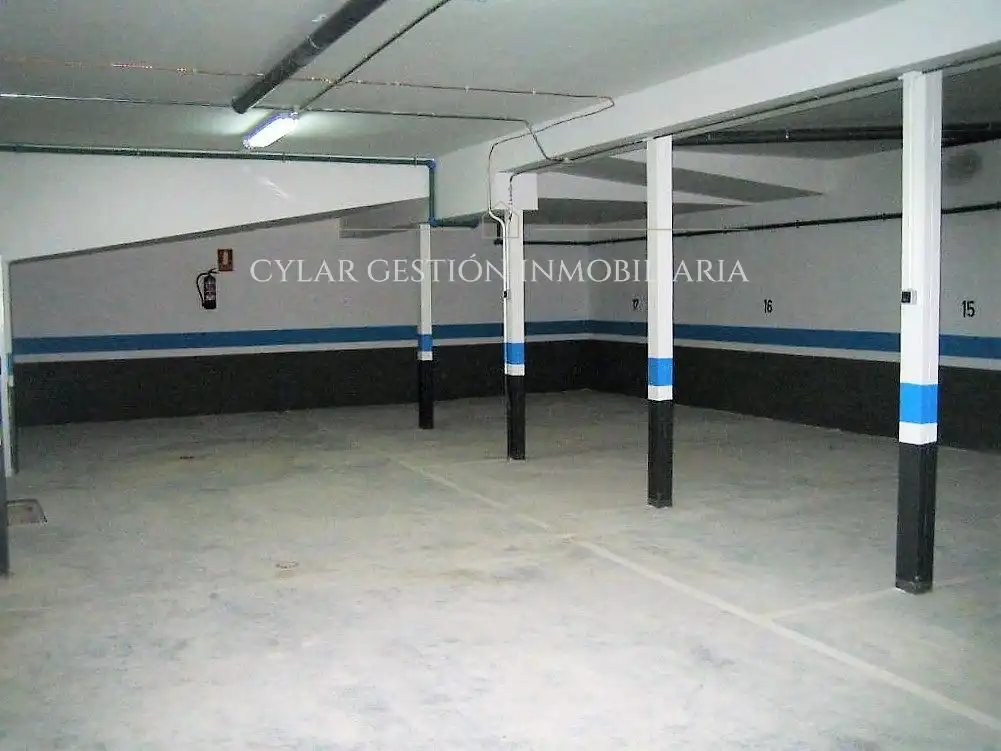 Parking of Flat for sale in Mozárbez  with Heating, Parquet flooring and Terrace