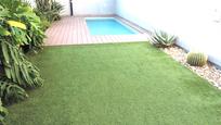 Piscina de Casa o xalet en venda en Badalona amb Aire condicionat, Calefacció i Jardí privat