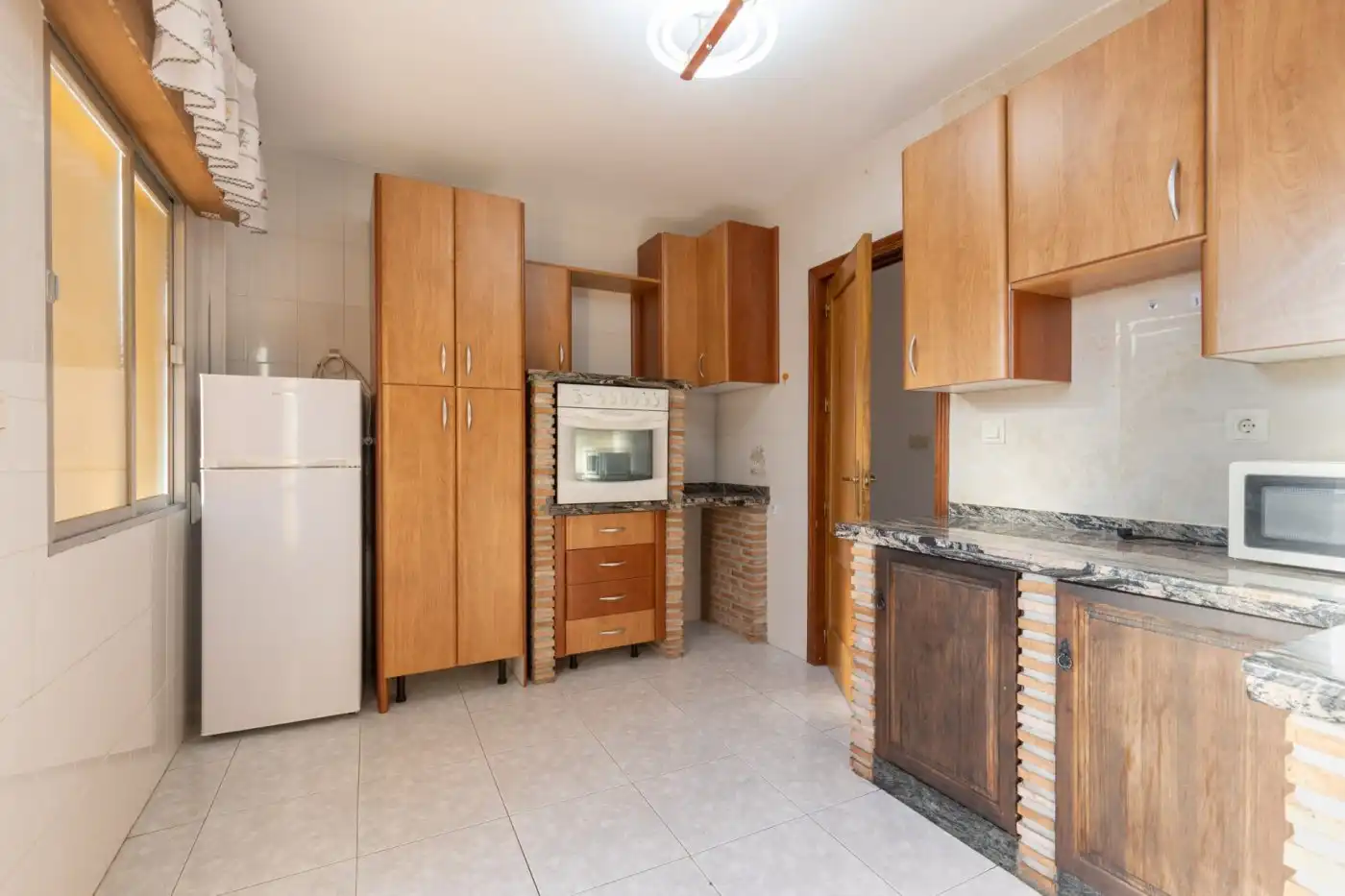 Küche von Wohnung zum Verkauf in Moraleda de Zafayona mit Klimaanlage, Terrasse und Balkon