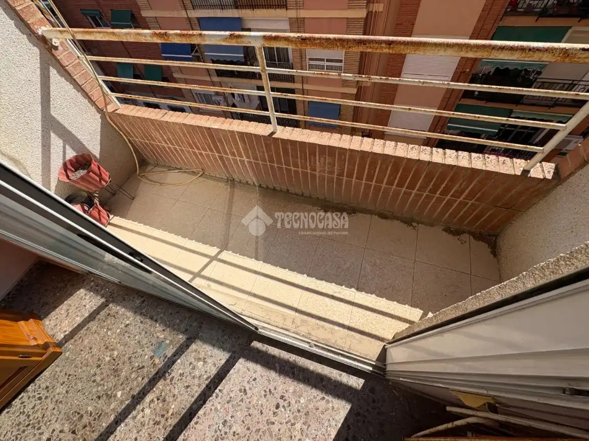 Terraza de Piso en venta en Burjassot con Balcón