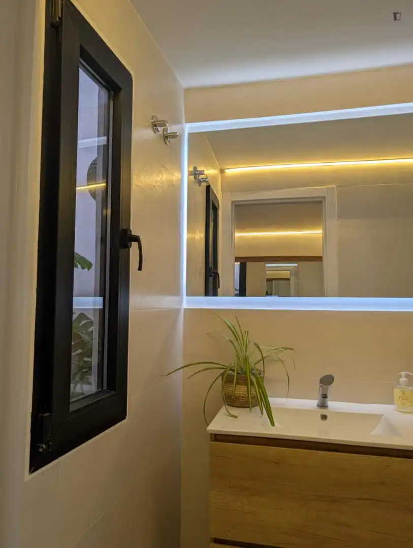 Bathroom of Houses for rent in Madrid  with Air Conditioner, Furnished and Washing machine