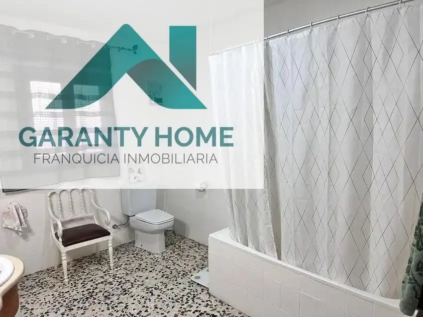Baño de Piso en venta en Fuensanta de Martos