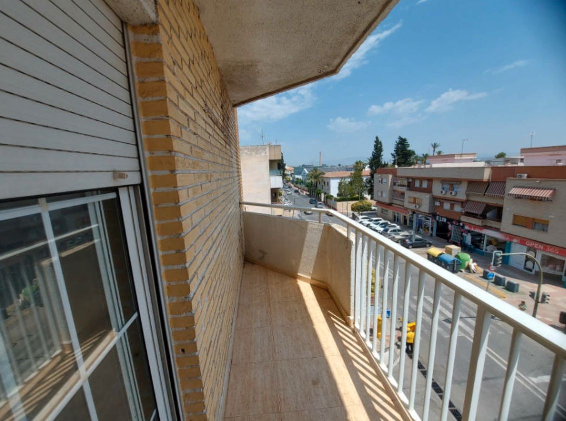 Vista exterior de Piso en venta en Las Torres de Cotillas