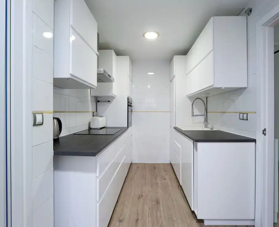 Piso con piscina en venta en San Luis de Sabinillas, imagen 5