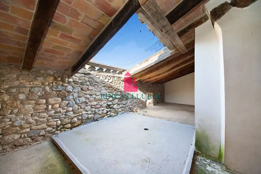 Exterior view of Houses for sale in Crespià