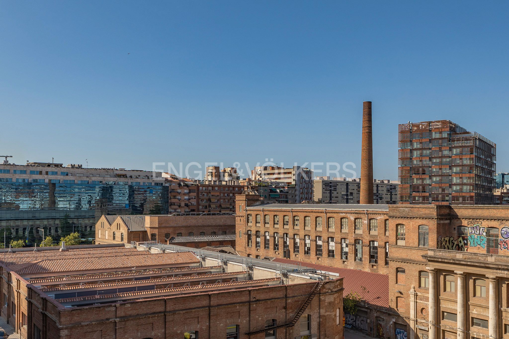 Exterior view of Apartment for sale in  Barcelona Capital  with Air Conditioner, Heating and Parquet flooring