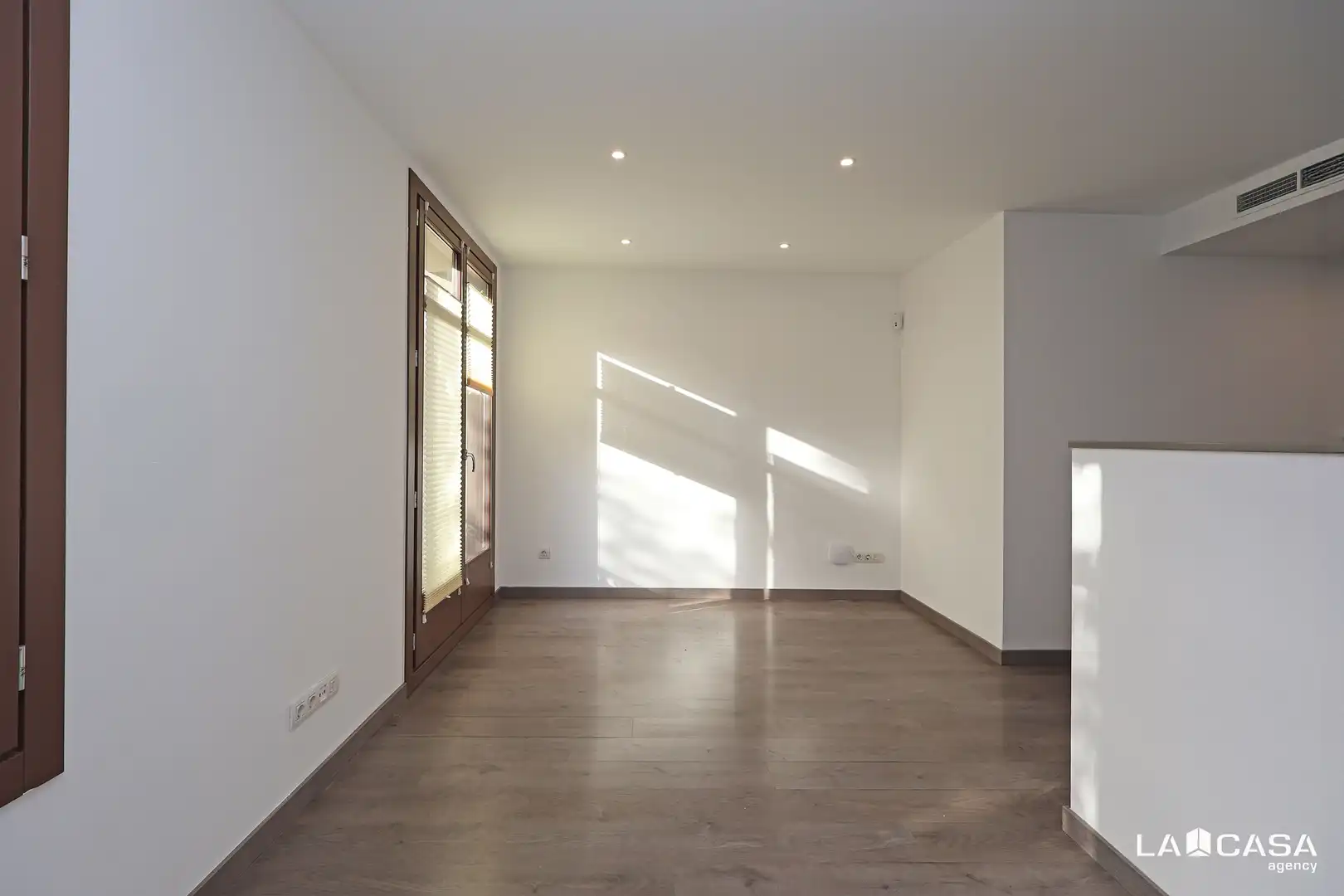 Appartamento con terrazza in vendita a Avinguda del Paral·lel, imagen 8