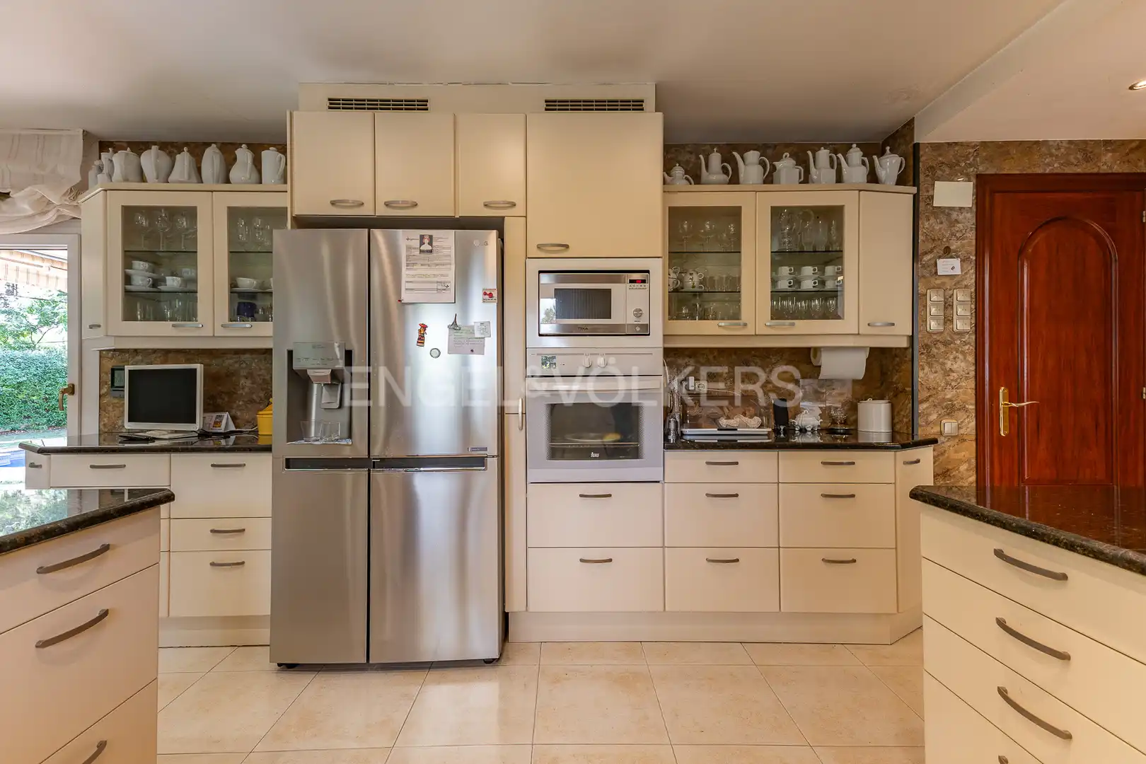 Cocina de Casa o chalet de alquiler en Sant Cugat del Vallès con Calefacción, Jardín privado y Piscina