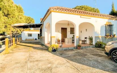 Vista exterior de Casa o xalet en venda en Arcos de la Frontera amb Traster