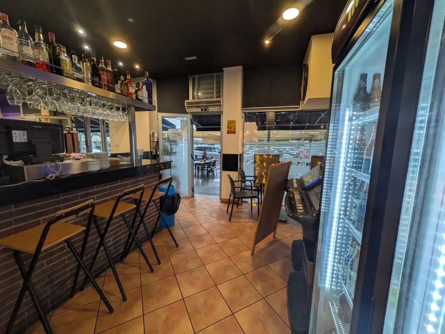 Local comercial en traspàs a Avinguda del Segle XXI