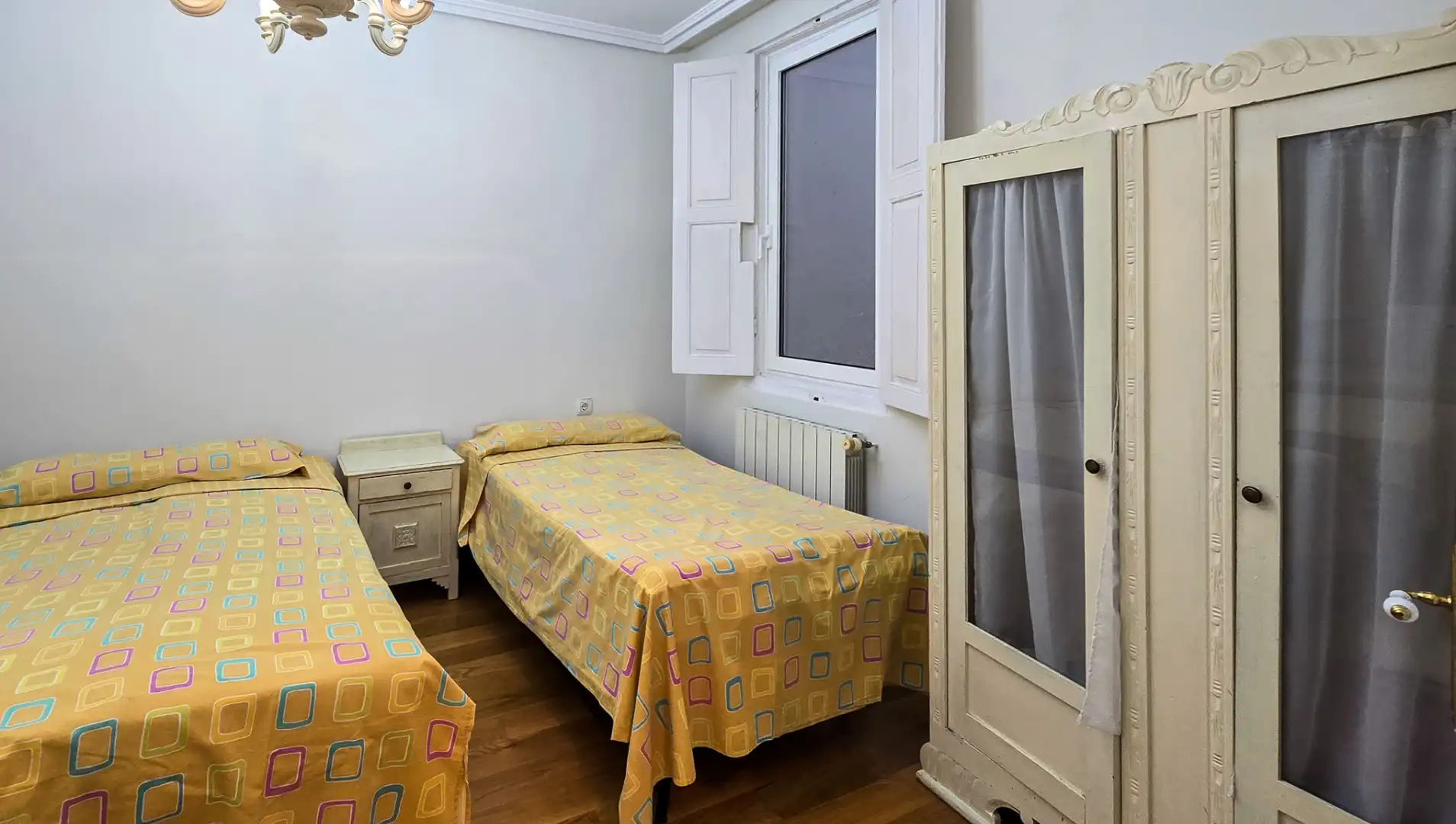 Habitación de Piso en venta en Santander con Calefacción