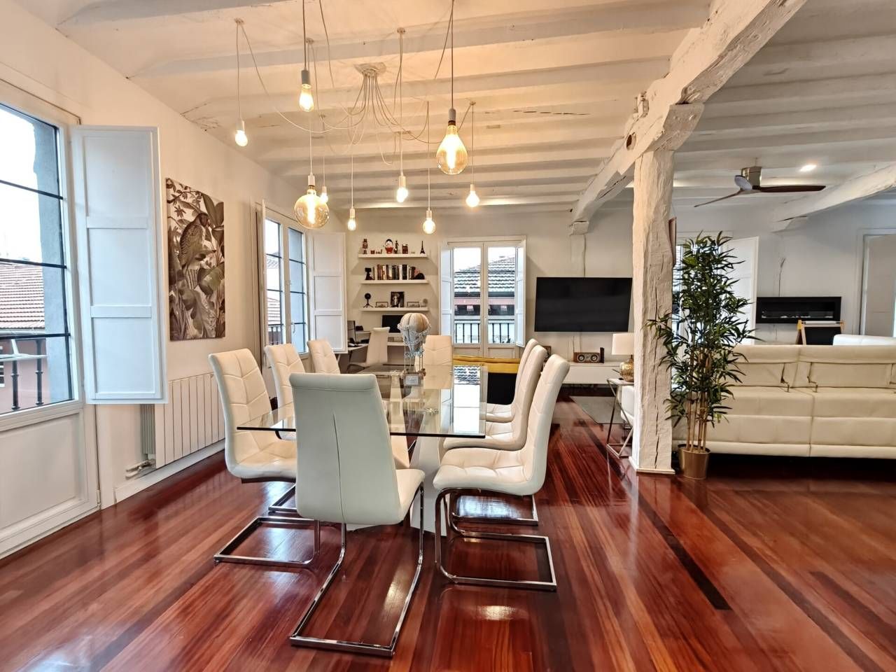 Dining room of Flat for sale in Bilbao   with Heating, Storage room and Balcony