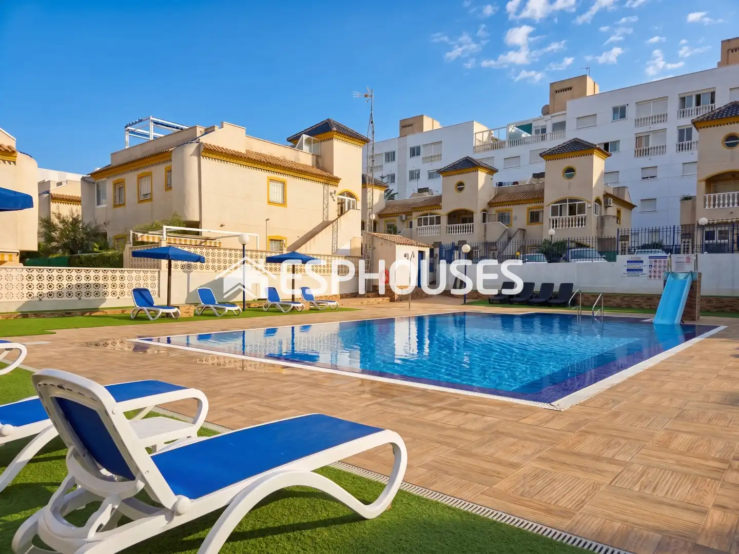 Bungalow avec balcon à vendre à El Edén