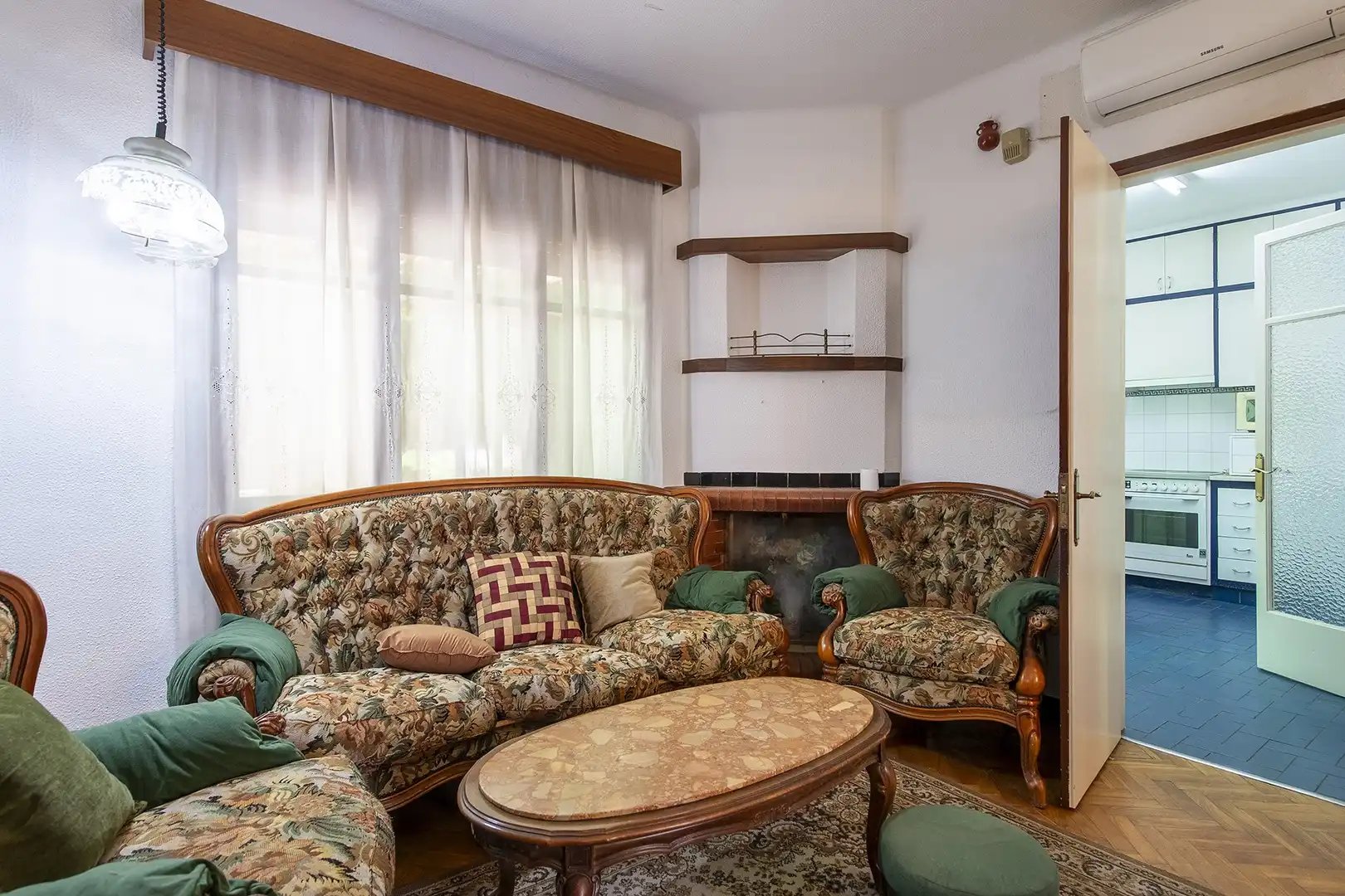 Living room of Houses for sale in Banyoles  with Heating