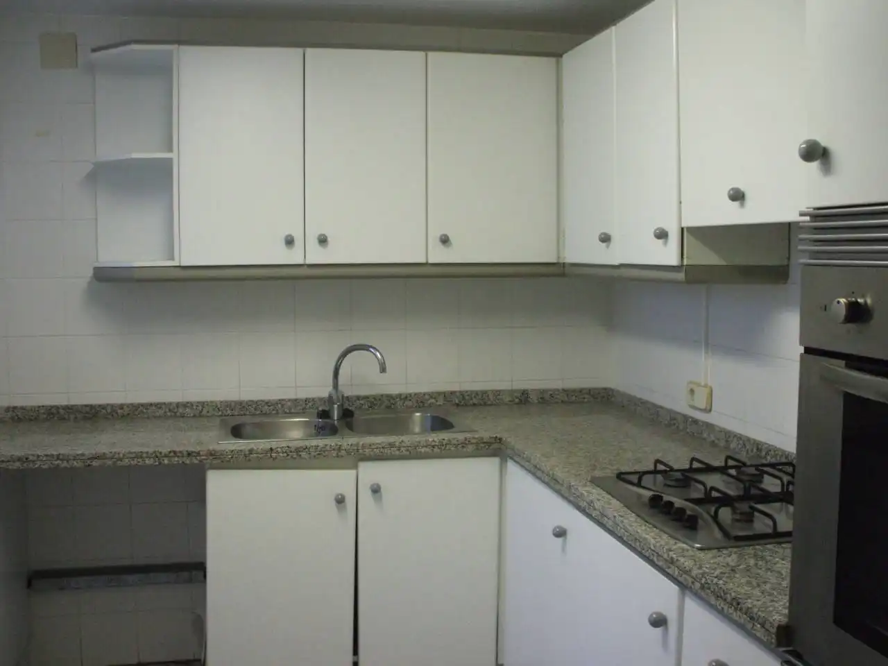 Cocina de Piso de alquiler en Valencia con Aire acondicionado y Balcón