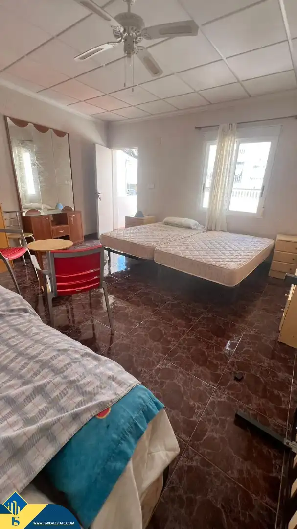 Habitación de Casa o chalet en venta en Torrevieja con Terraza, Amueblado y Horno