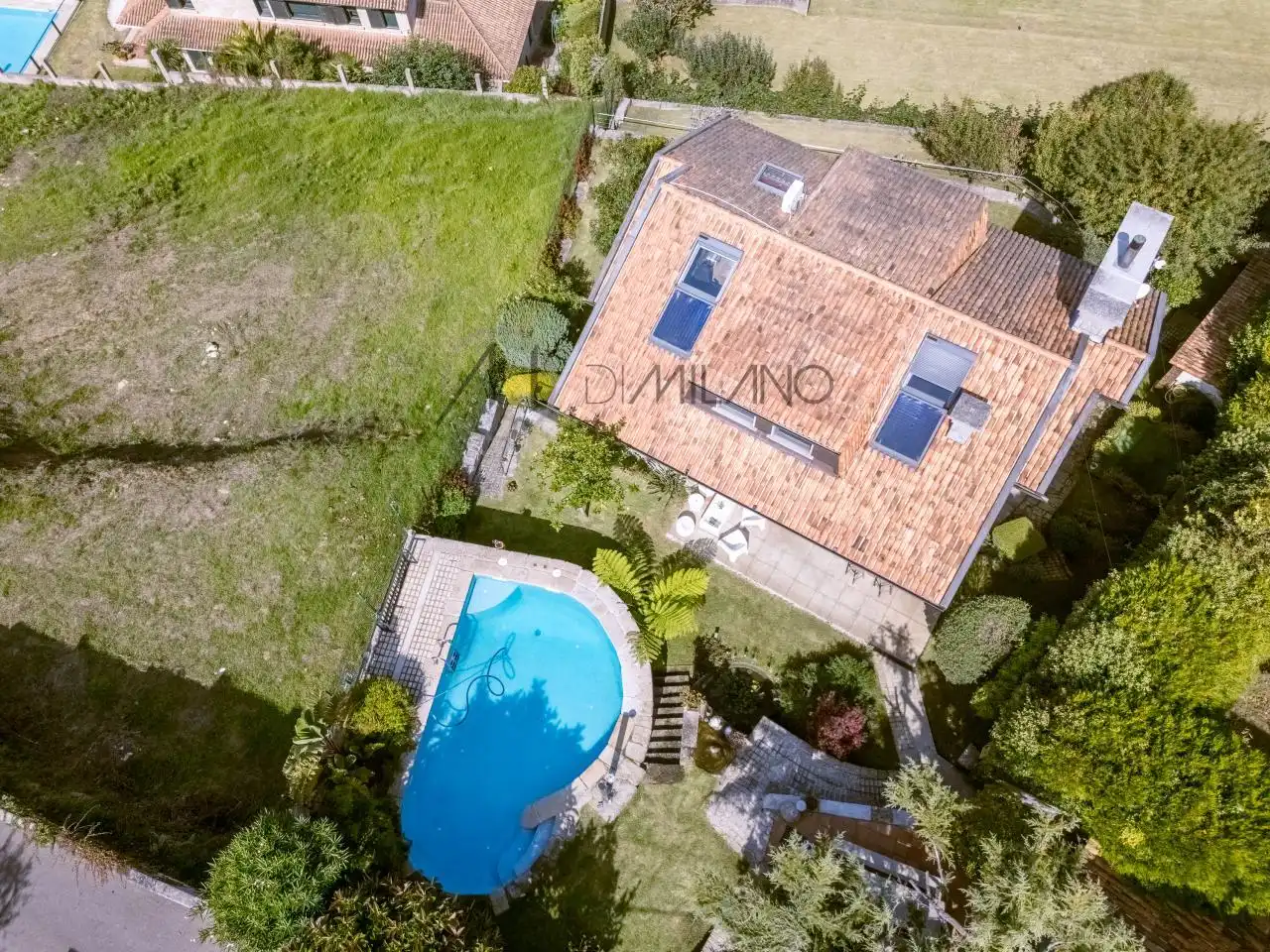 Vista exterior de Casa o chalet en venta en Nigrán con Calefacción, Jardín privado y Parquet