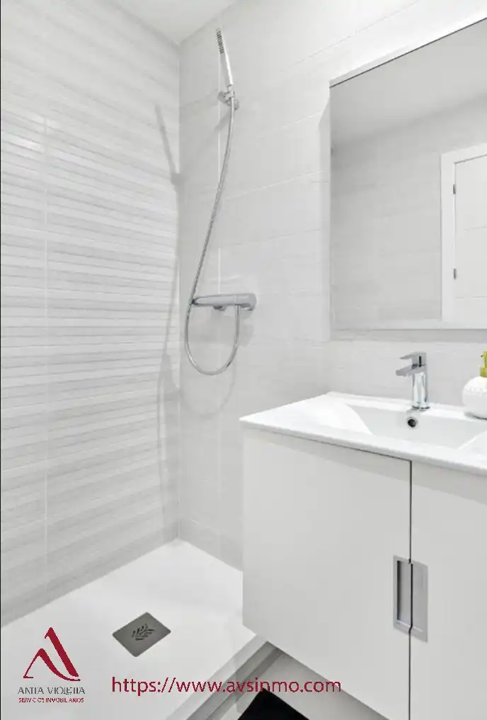 Baño de Casa o chalet de alquiler en San Pedro del Pinatar con Aire acondicionado, Jardín privado y Amueblado