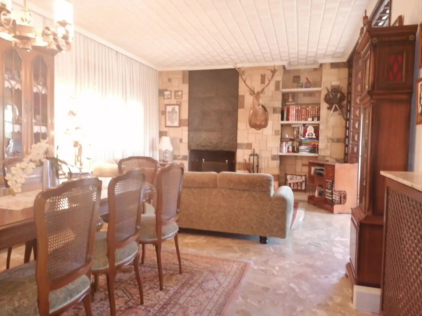 Sala d'estar de Casa o xalet en venda en Ocaña amb Calefacció, Jardí privat i Terrassa