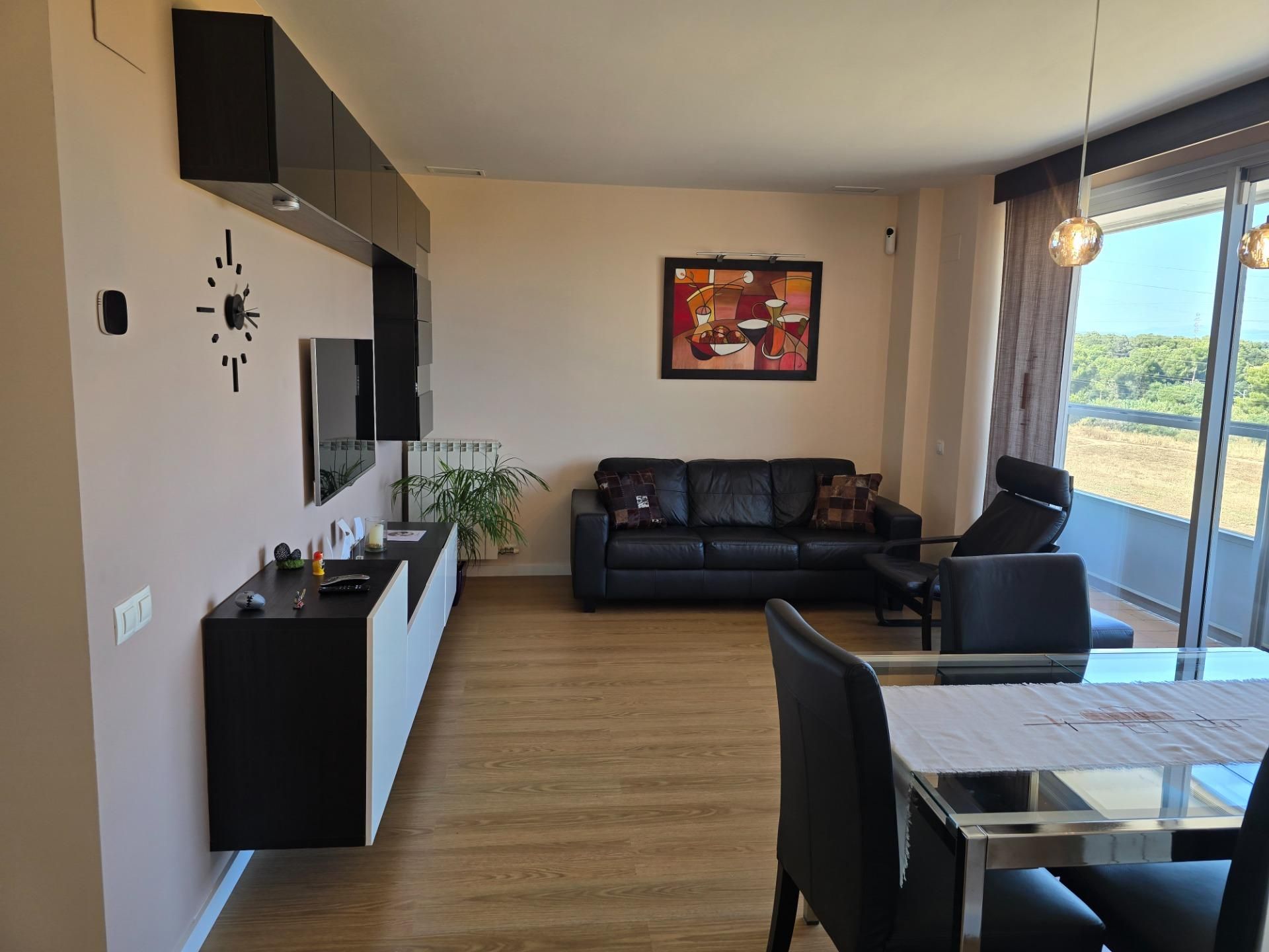 Living room of Flat for sale in Terrassa  with Air Conditioner, Heating and Parquet flooring