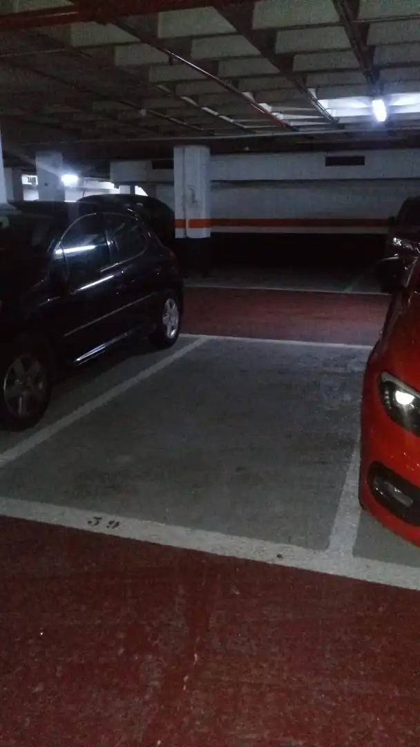 Garaje de alquiler en DIPUTACIO, La Nova Esquerra de l'Eixample