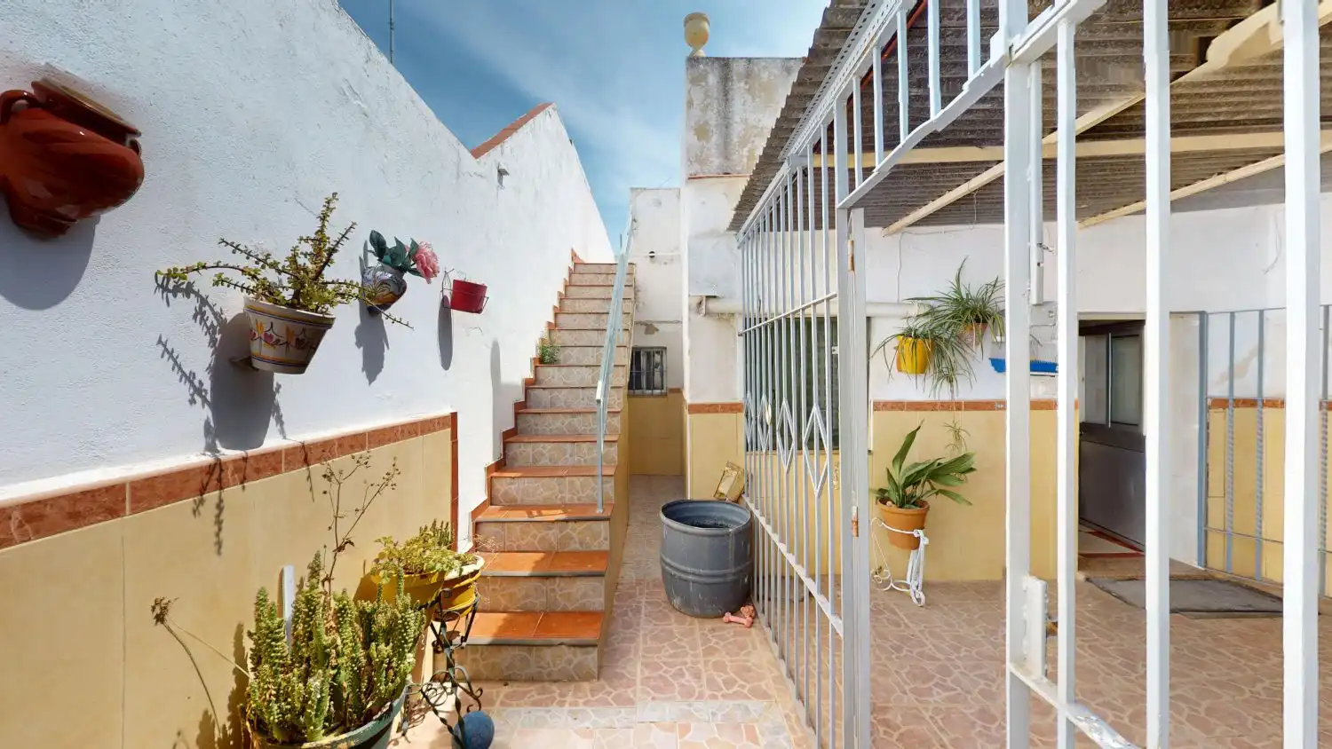 Vista exterior de Casa o xalet en venda en Alcalá de Guadaira