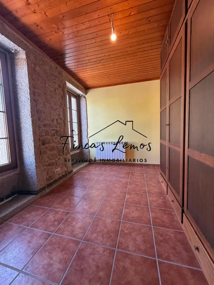 Sala de estar de Casa o chalet en venta en Vimianzo con Calefacción, Jardín privado y Terraza