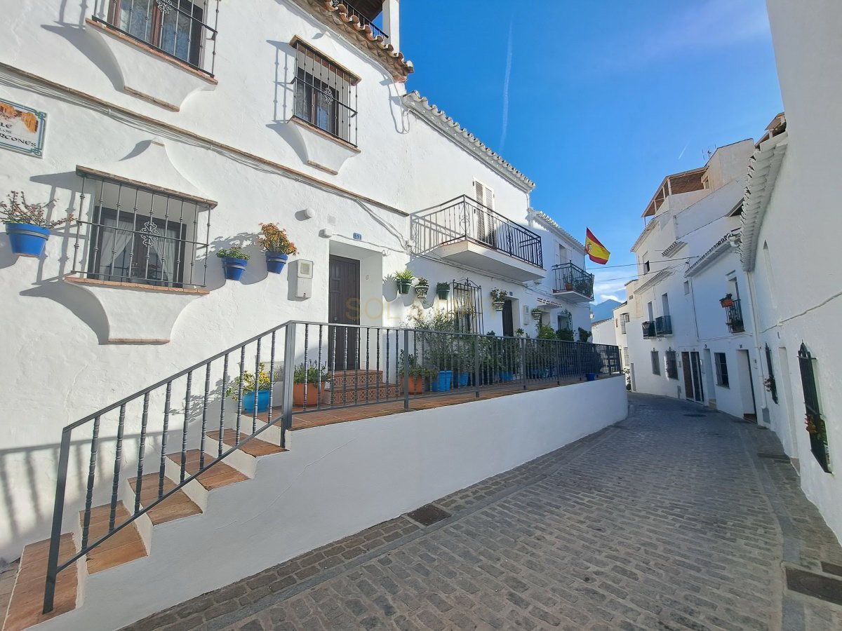 Vista exterior de Casa o chalet en venta en Mijas con Aire acondicionado, Calefacción y Terraza
