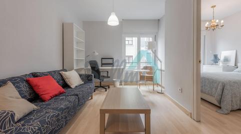 Foto 3 de Piso de alquiler en De San Bernabé, Salesas - Foncalada - Campoamor, Oviedo
