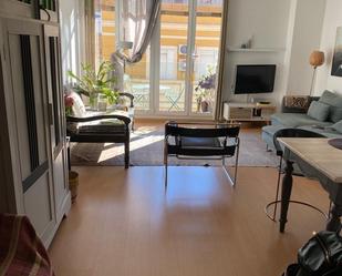 Sala d'estar de Apartament de lloguer en  Valencia Capital amb Aire condicionat, Calefacció i Parquet