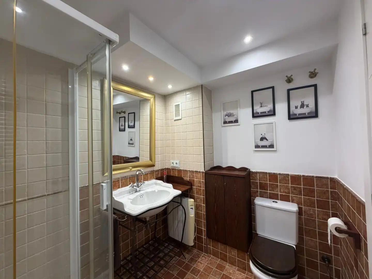 Badezimmer von Wohnung zur Miete in Gavà mit Heizung, Parkett und Terrasse