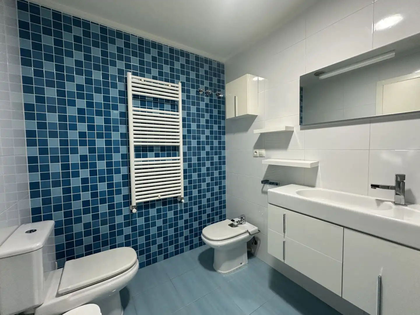 Baño de Piso en venta en Agullent con Aire acondicionado, Calefacción y Trastero