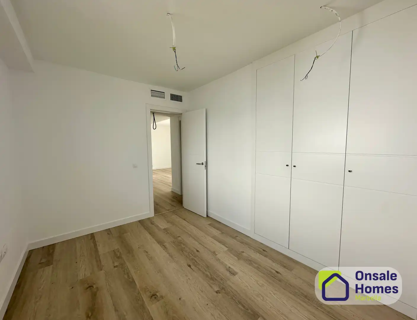 Dachboden zur Miete in Marbella mit Klimaanlage, Terrasse und Abstellraum