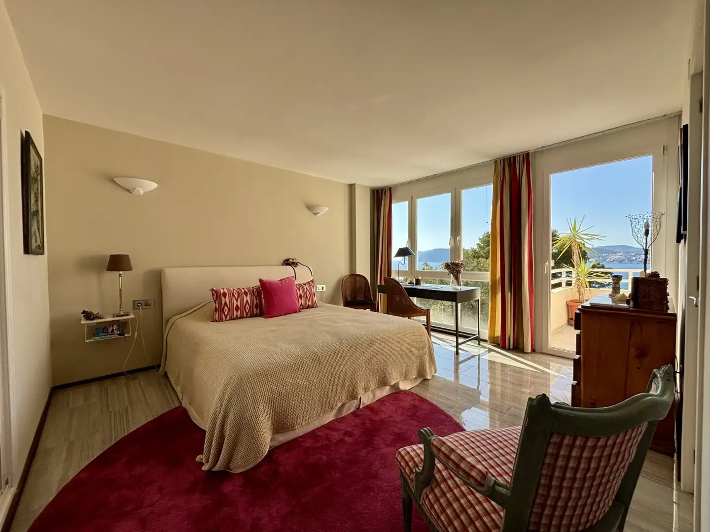 Schlafzimmer von Dachboden zum Verkauf in Calvià mit Klimaanlage, Heizung und Terrasse