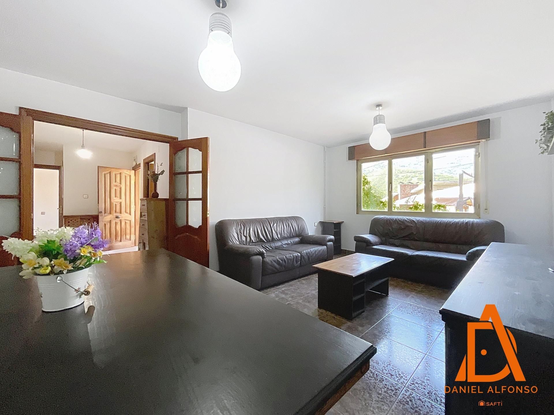 Living room of House or chalet for sale in Aller  with Terrace and Balcony