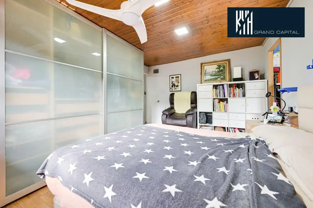 Habitación de Casa adosada en venta en Juià