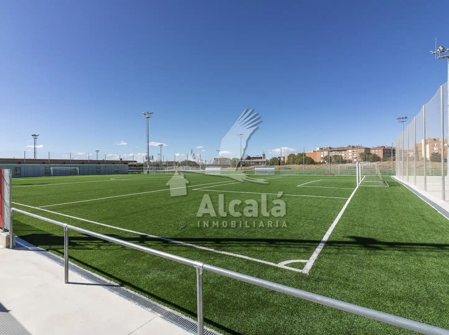 Parking de Piso en venta en Alcalá de Henares con Aire acondicionado, Calefacción y Trastero