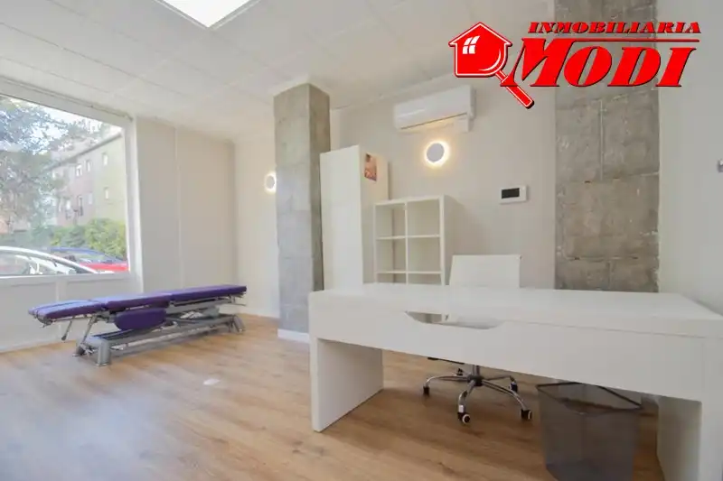 Local comercial en venda a Genil, imagen 7