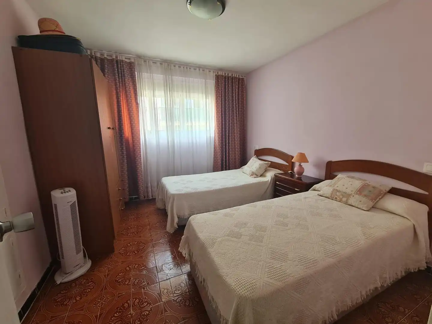 Dormitori de Apartament en venda en Benidorm amb Terrassa, Moblat i Alarma