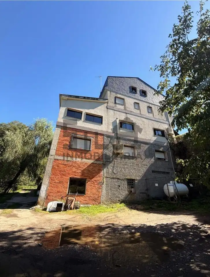 Casa con jardín en venta en Coles, imagen 2