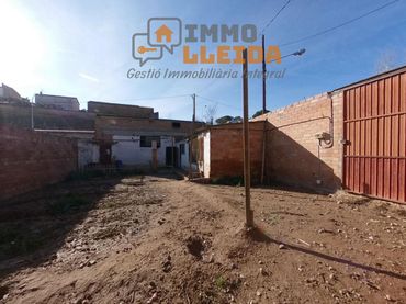 Terreny residencial en venda a Calle PONENT 12