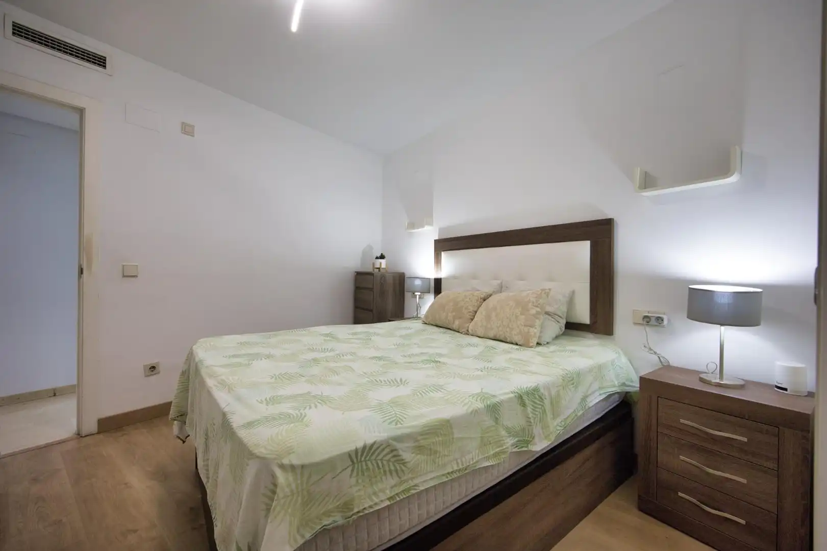 Habitación de Piso en venta en Alicante / Alacant con Aire acondicionado