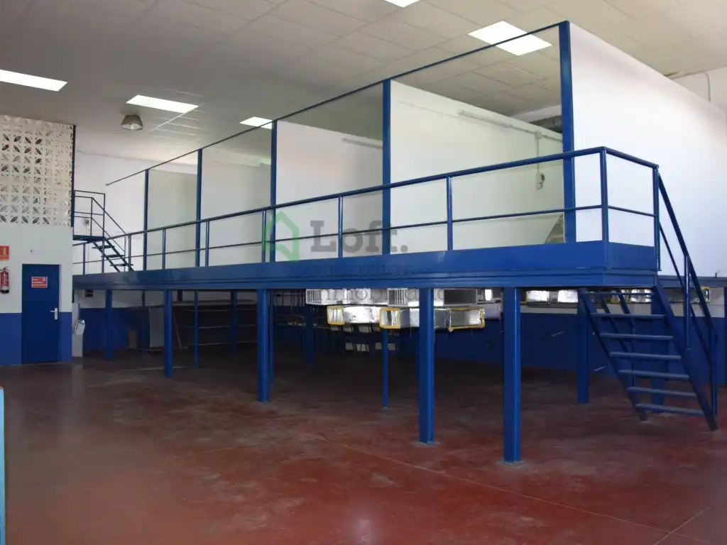 Nau industrial en venda en Badajoz