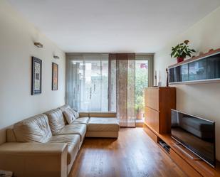 Living room of Flat to rent in  Barcelona Capital  with Air Conditioner, Heating and Parquet flooring