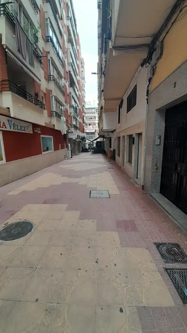 Vista exterior de Piso en venta en Vélez-Málaga con Calefacción, Terraza y Amueblado
