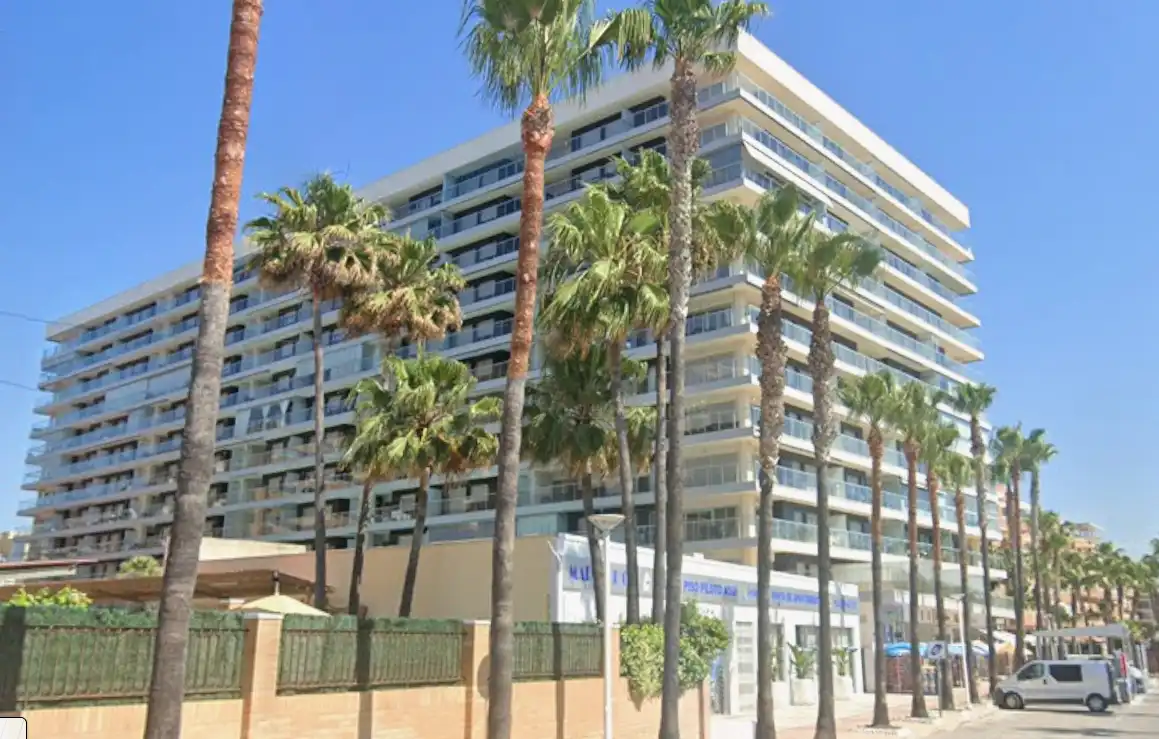 Piso con terraza en venta en Carrer Amplaries 9