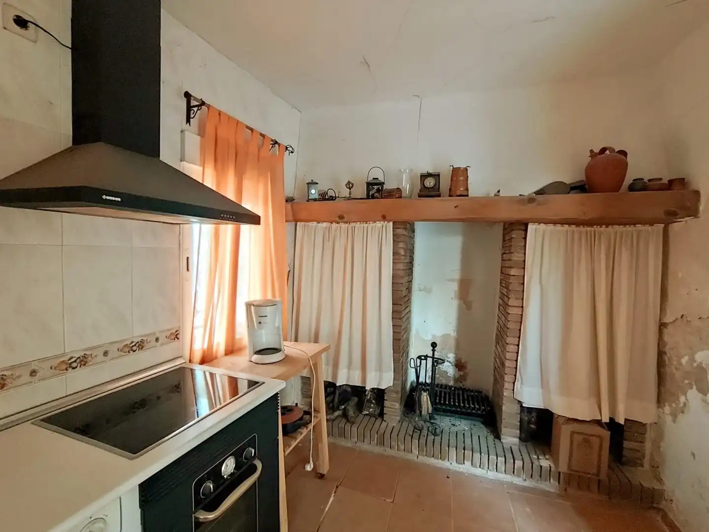 Cuina de Casa o xalet en venda en Almoguera amb Jardí privat