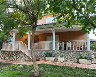 Vista exterior de Casa o xalet en venda en San Vicente del Raspeig / Sant Vicent del Raspeig amb Aire condicionat, Terrassa i Piscina