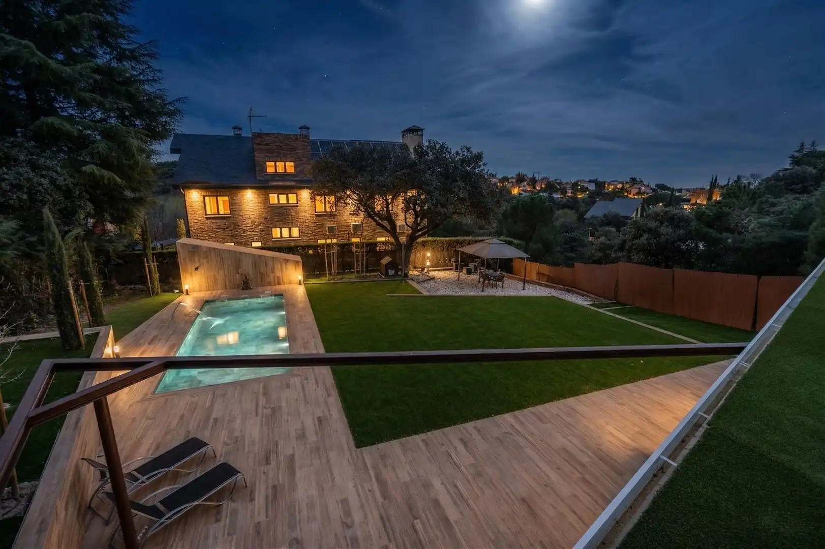Terrassa de Casa o xalet en venda en Torrelodones amb Aire condicionat, Calefacció i Jardí privat